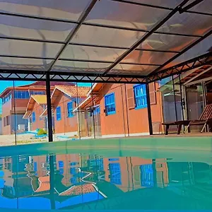 Do Jovino - Com Piscina Aquecida - Em Reforma Recebê-los!!! Estalagem